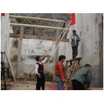 017-Putting up the main beam.JPG